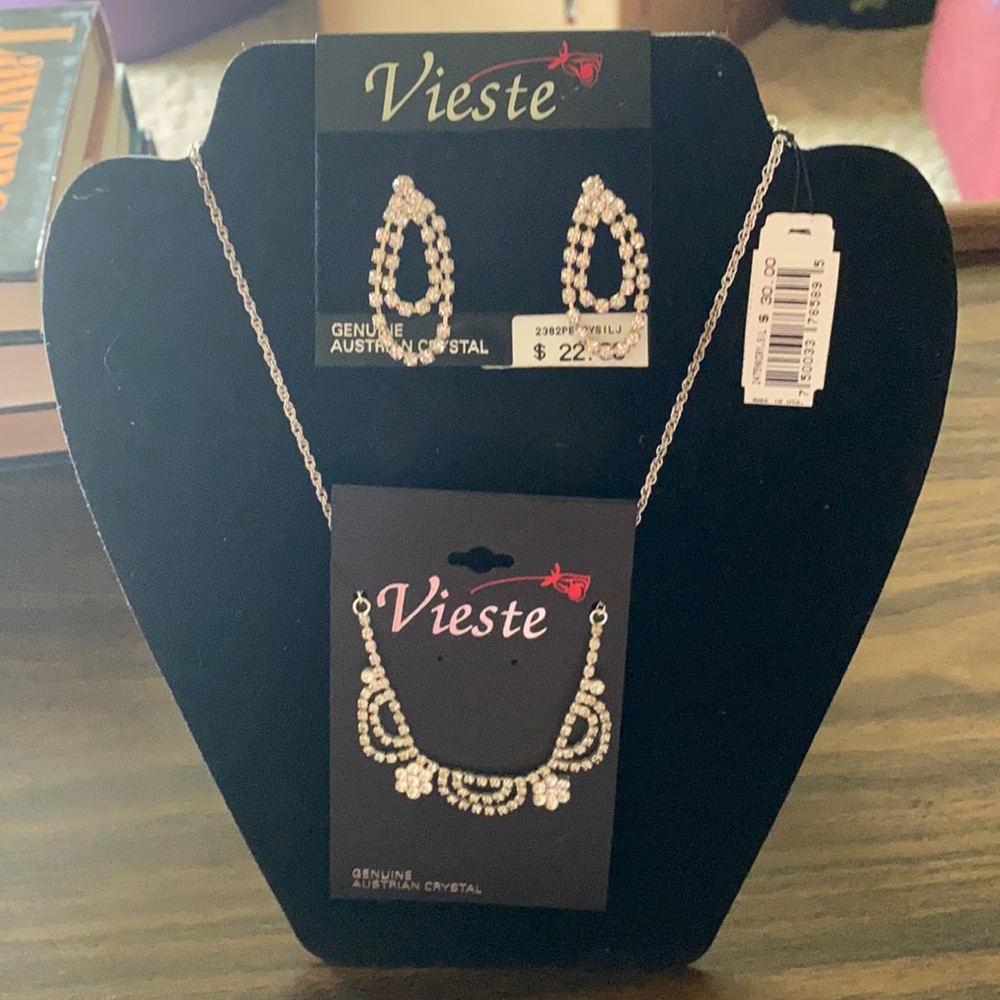 New Vieste Necklace & Earrings